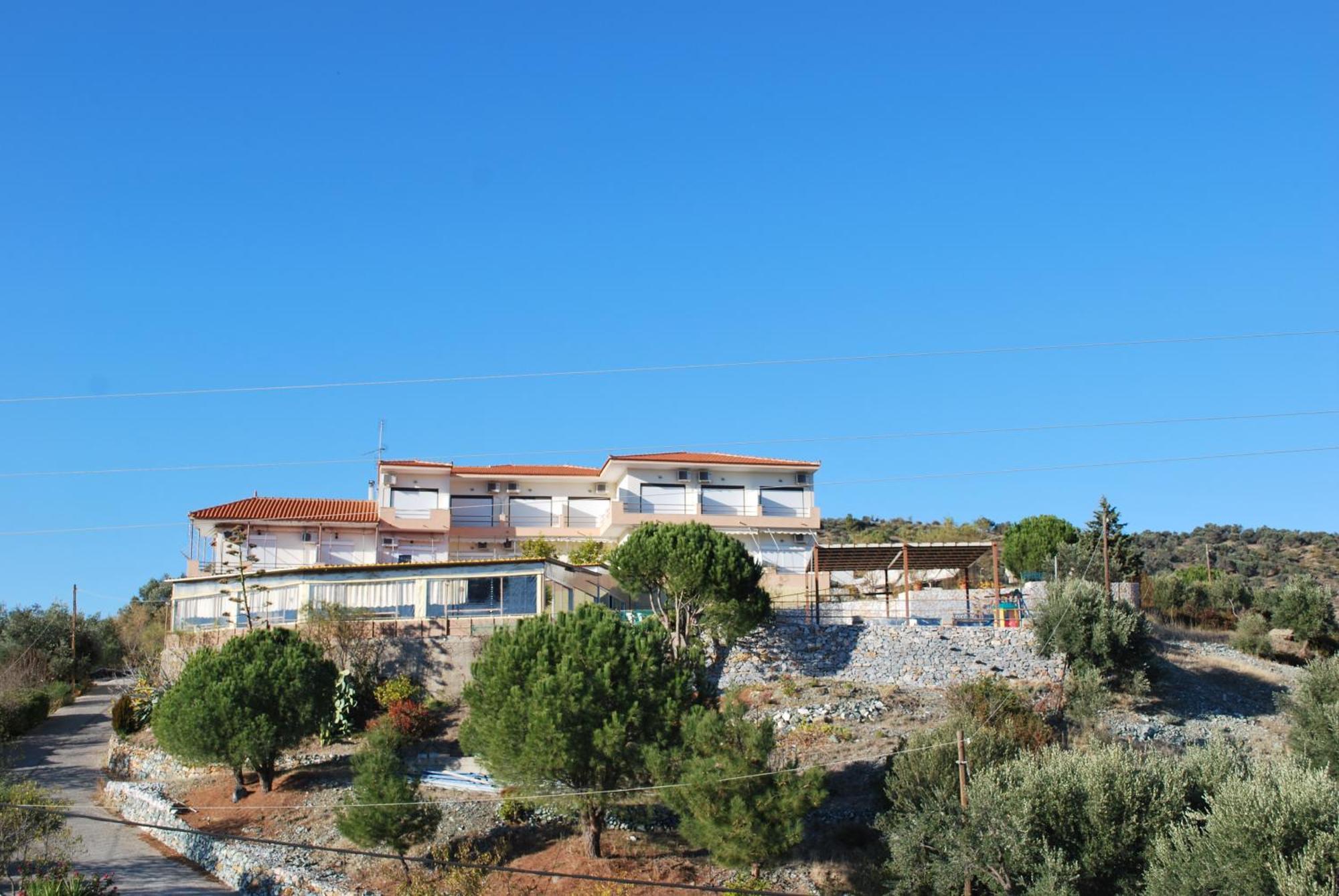 Blue Bay Hotel Charamida Exterior photo